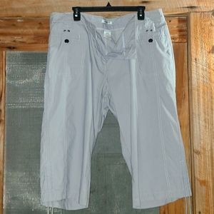 Women's Cargo Capris